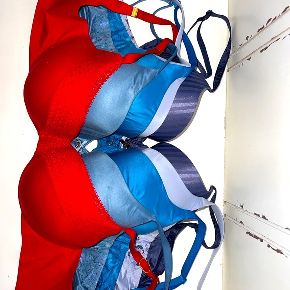 5 Victoria’s Secret Bras size 32DD - Picture 2 of 16